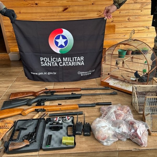 PM Ambiental apreende armas, carne de caça e aves em cativeiro no Meio-Oeste