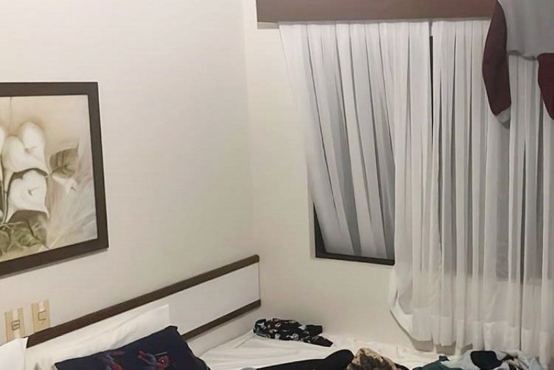Menino de 4 anos morre após cair de janela de apartamento em SC