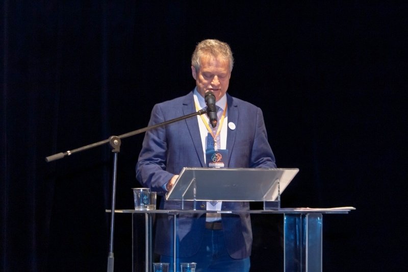 Professor de Joaçaba é eleito presidente nacional da Escola de Pais do Brasil