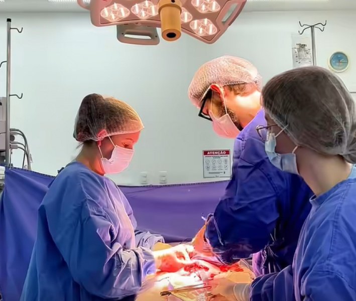Hospital Universitário Santa Terezinha celebra nascimento de trigêmeos em Joaçaba