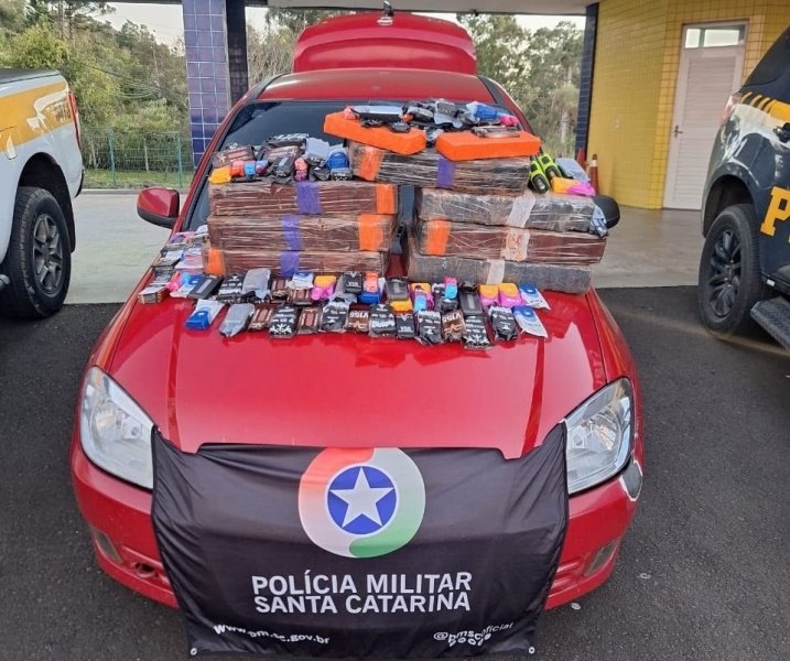 Operação conjunta apreende 75 kg de maconha e cigarros eletrônicos na BR-153