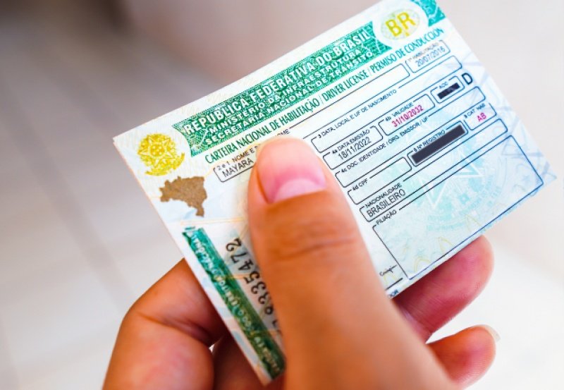 Habilitação gratuita: entenda as novas regras e como garantir o benefício
