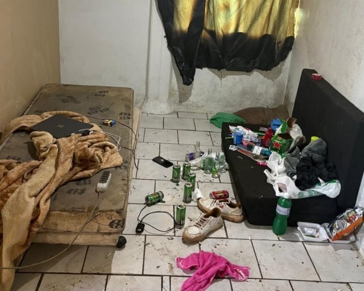 Jovem é mantida em cárcere privado após conhecer suspeito pela internet