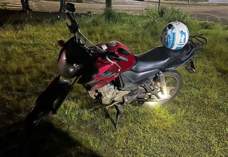 Motociclista de 39 anos morre após sofrer queda ao passar por lombada