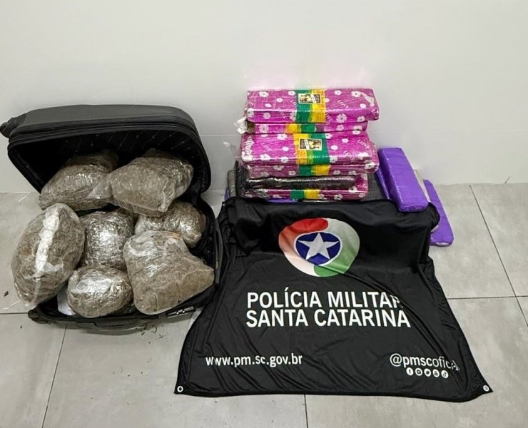 PM Rodoviária intercepta veículo com mais de 30 kg de drogas na SC-150
