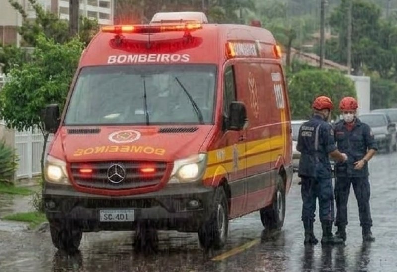 Morador cai de telhado ao consertar estragos causados por temporal