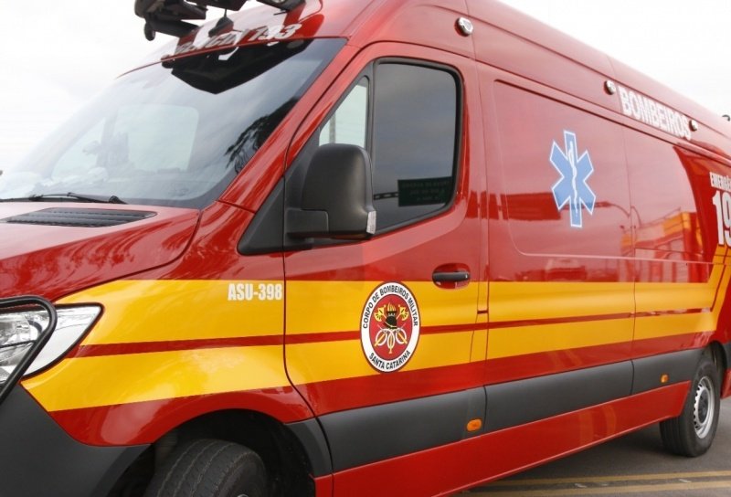 Duas pessoas morrem após queda de telhado durante reparos no Oeste