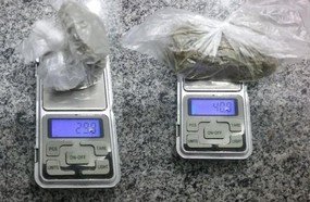 PM encontra drogas com jovens que tentaram fugir de abordagem