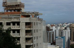 Governo do Estado libera obras da construção civil