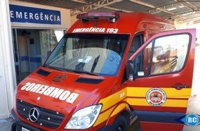 Jovem fica ferido após foguete estourar em sua mão