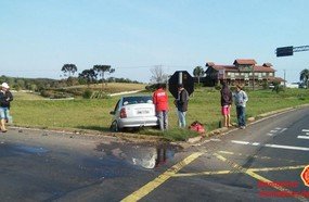 Terceira colisão entre veículos no trevão de Irani
