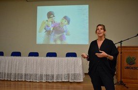 Professor da Espanha participa de atividades na Unoesc Joaçaba