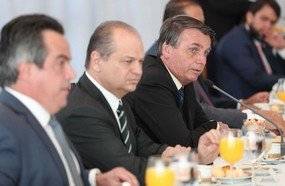 Governo prorroga auxílio emergencial até o fim do ano