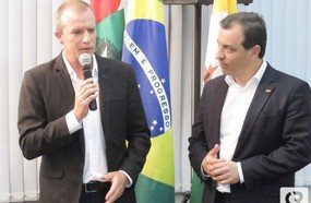 Prefeito de Luzerna rouba a cena durante visita do governador