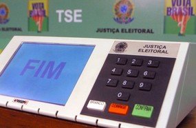 Corte no orçamento inviabilizará voto eletrônico em 2016