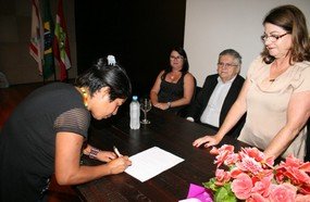 Professores aprovados em concurso são efetivados em SC