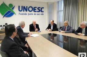 Começam as tratativas para implantar cirurgias cardíacas no Hust