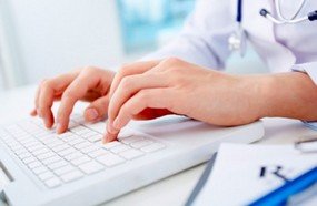 Médica de Chapecó é condenada por improbidade administrativa