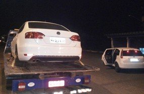 Polícia Civil de Herval prende casal por tráfico em bloqueio na BR-282