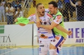 Joaçaba Futsal vence Jaraguá e está na final da Divisão Especial