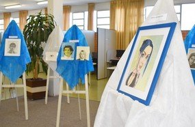 Biblioteca da Unoesc recebe exposição de desenhos