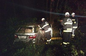 Empresário morre após colidir veículo contra árvores na BR-153