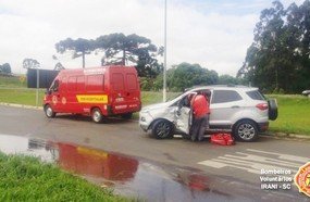Motorista fica ferido em colisão no trevão de Irani