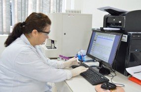Laboratório municipal de Joaçaba realiza oito mil análises/mês