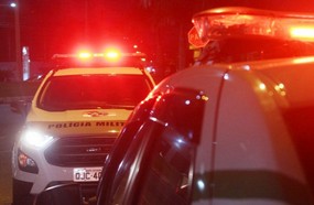 Motociclista é detido após invadir calçada para tentar fugir da PM