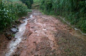 Enxurrada danificou estradas da comunidade de Pato Roxo