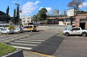 Vereador parabeniza implantação de faixas elevadas
