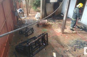 Bombeiros contém princípio de incêndio em residência em Joaçaba