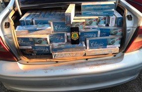 Veículo é flagrado transportando 9 mil maços de cigarros em Irani