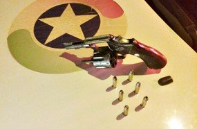 Motorista é preso por porte ilegal de arma de fogo