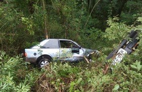 Saída de pista deixa duas mulheres e um bebê feridos na BR-153