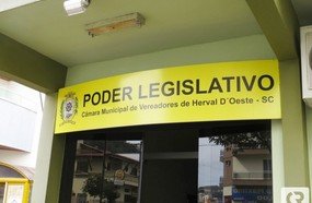 Comissão vai avaliar conduta de vereadores em Herval