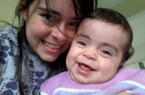 Bebê luta pela vida à espera de um doador de medula óssea