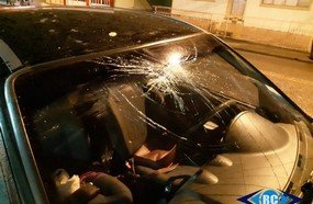 Colisão entre carro e moto deixa um ferido no centro de Capinzal
