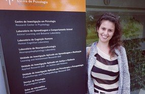 Acadêmica de Psicologia da Unoesc participa de Congressos na Espanha