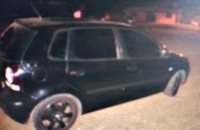 Condutor abandona veículo após acidente que deixou mulher ferida