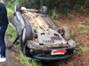 Veículo com placas de Luzerna capota em acidente na BR-282