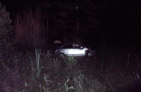 Veículo com quatro pessoas capotou no interior de Piratuba