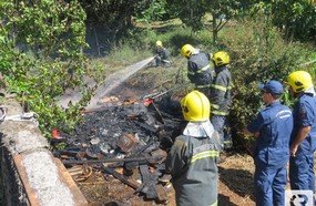 Incêndio destrói casinha de ferramentas em Herval d´Oeste
