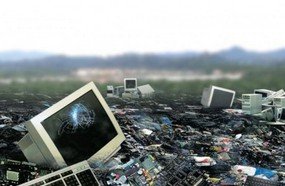 Sábado Dia D no comércio com coleta de lixo eletrônico