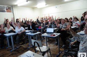 Professores aprovam proposta de alteração no plano de cargos e salários