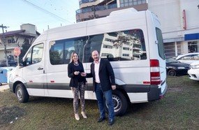 Saúde de Herval adquire Minibus para transportar pacientes