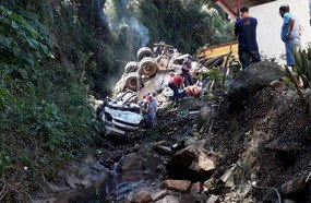 Grave acidente no acesso a Seara deixa dois mortos