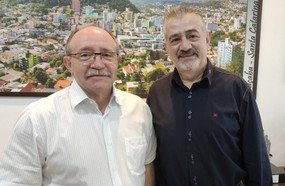 Vice-prefeito assume comando da Prefeitura de Joaçaba