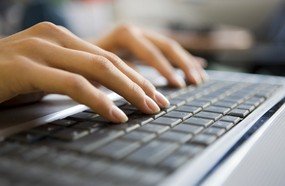 Mulher indenizará ex-namorado por xingamentos em redes sociais