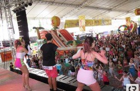 Arena para os baixinhos: carnaval infantil é sucesso